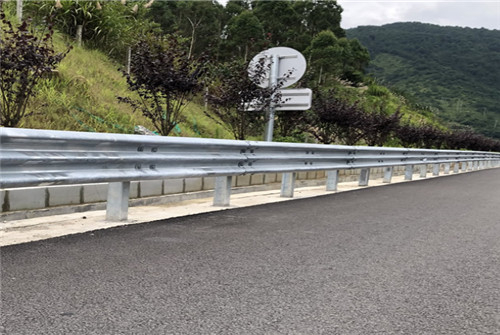 三波护拦板